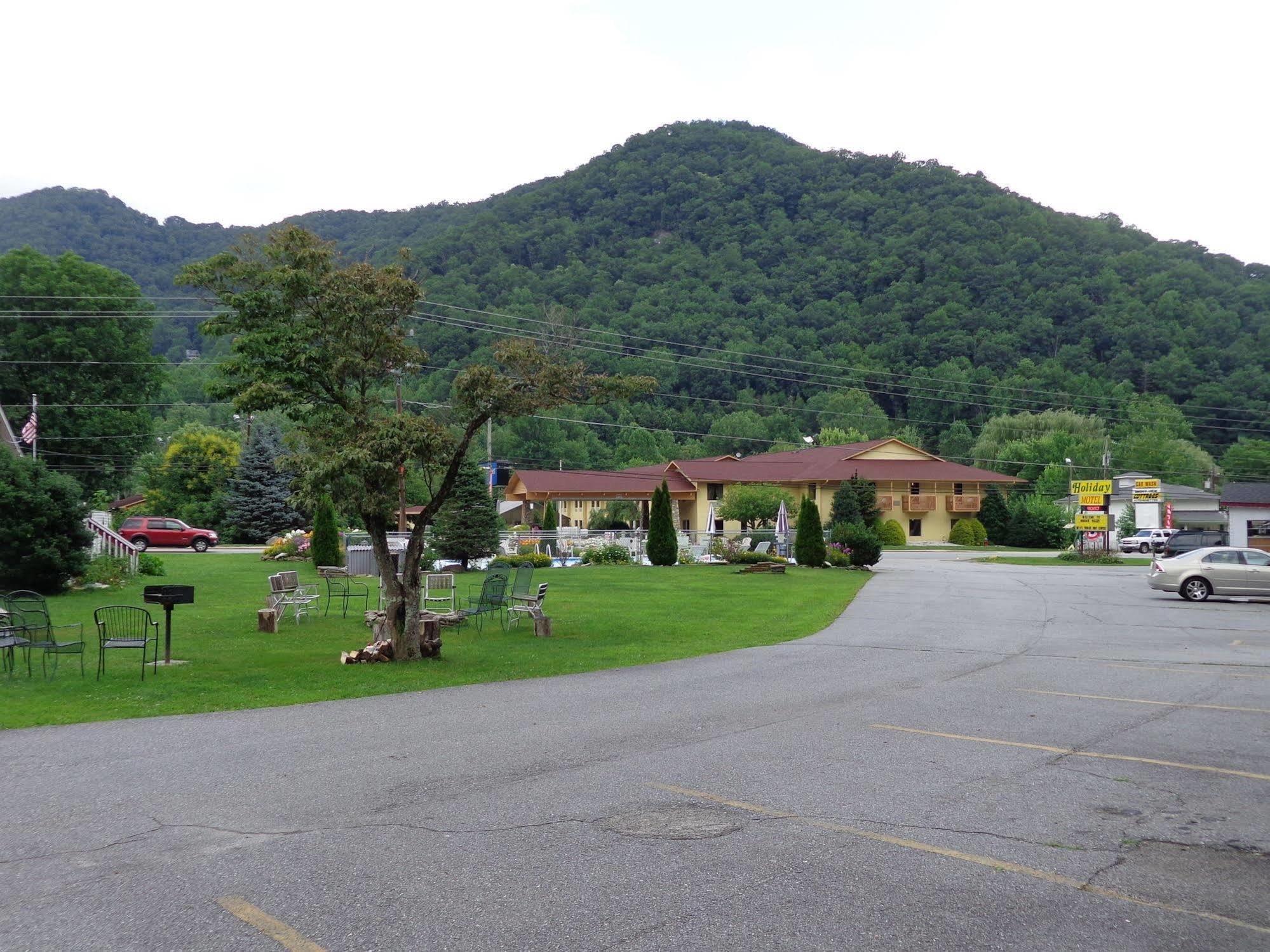 A Holiday Motel - Maggie Valley Buitenkant foto